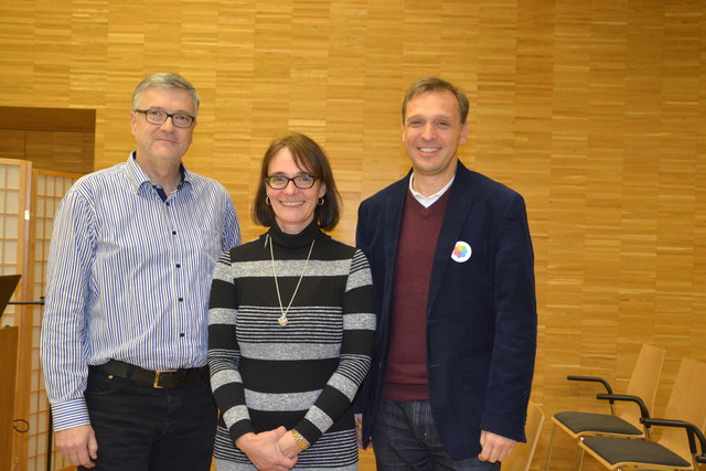 Stefan Haider von der Regionalgruppe Eisenstadt der Genossenschaft für Gemeinwohl, Claudia Gutmann (Gemeinwohlbeauftragte der FH Burgenland) und Fritz Fessler (Vorstand der Genossenschaft für Gemeinwohl)