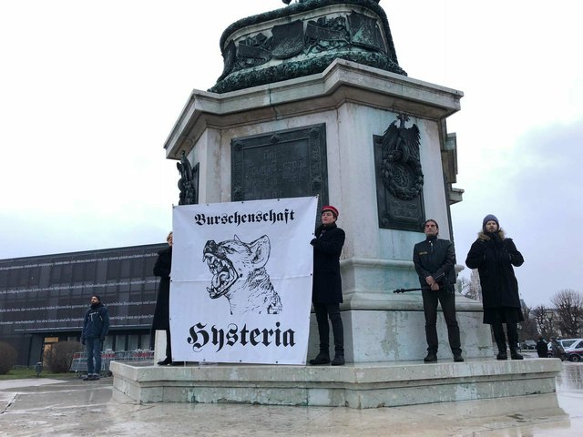 Die Burschenschaft Hysteria lud zum gemeinsamen Marsch gegen das Patriarchat. | Foto: Theresa Aigner
