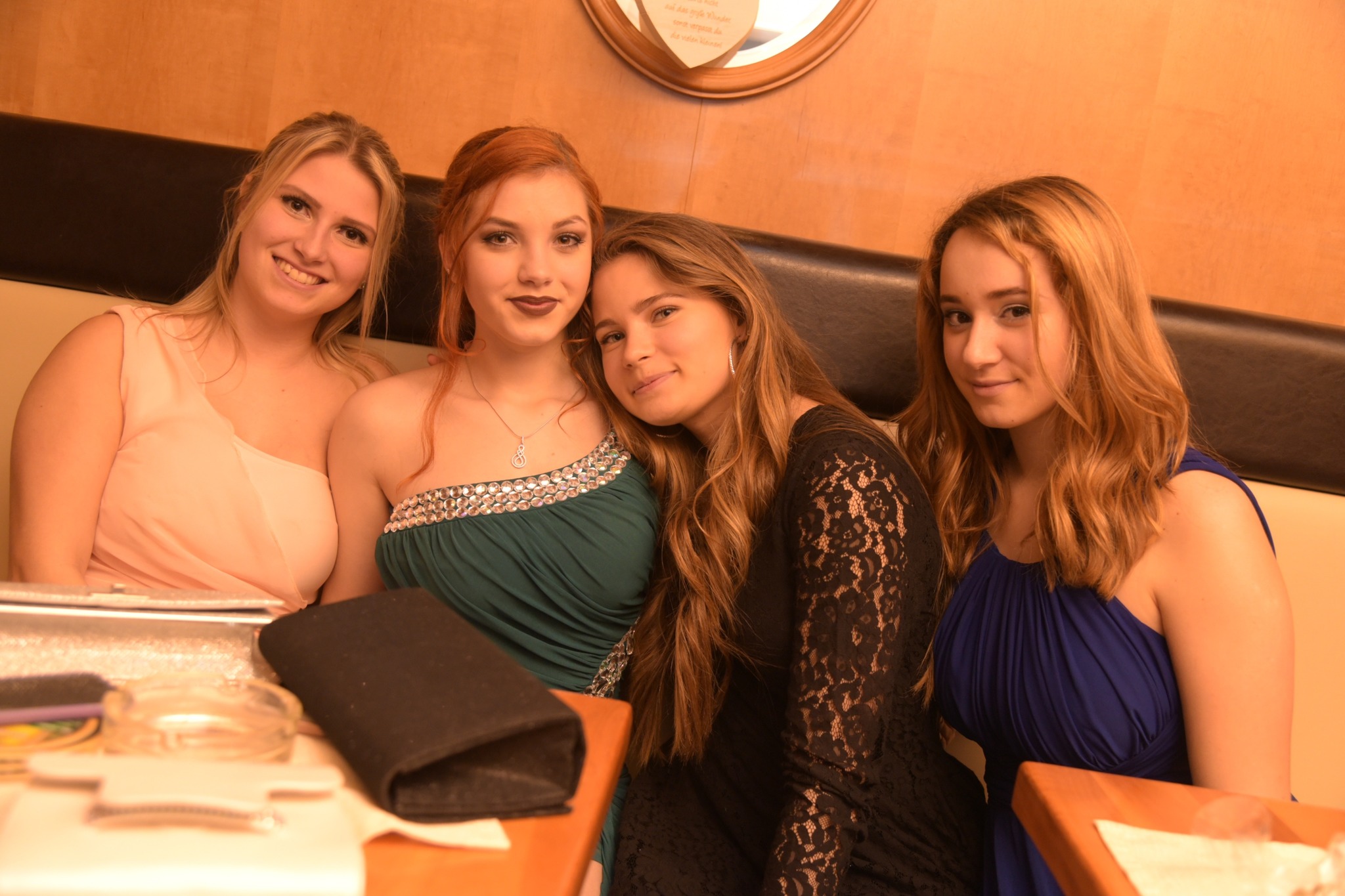 Singles aus kostenlos aus freindorf. Frauen treffen vandans. Kirchschlag sexkontakte wichsplatz in der buckligen welt frau treffen. Partnersuche kreis in sankt Sexkontakte wichsplatz. Asten single dating