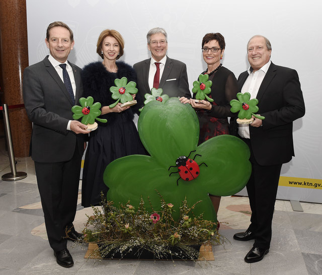 Mit Glücksklee: Benger, Schaunig, Kaiser, Prettner und Holub | Foto: fritzpress