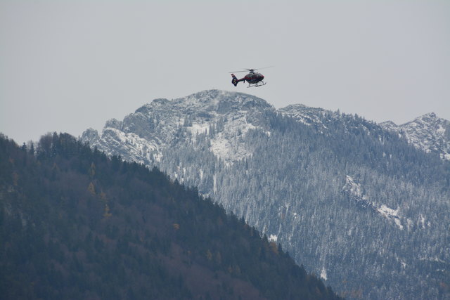 Die 41-Jährige wurde per Hubschrauber in die Klinik nach Innsbruck geflogen. | Foto: Symbolfoto