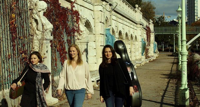 Trikolon: Angelina Georgiadi (Violine), Doris Lindner (Klavier) und Stefanie Huber (Cello)﻿ | Foto: KK