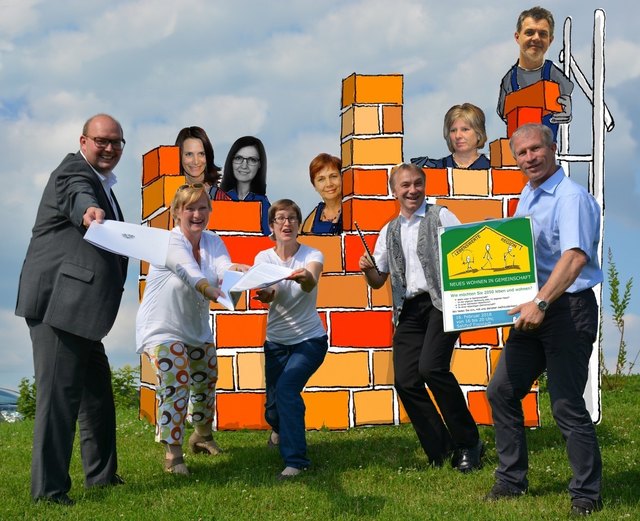 Drei Jahre lang will sich das Mühlviertler Kernland mit dem Thema „Wie wollen wir 2050 leben und wohnen?“ bewusstseinsbildend beschäftigen und wird dabei von Experten unterstützt. | Foto: Collage: Rupert Hörbst