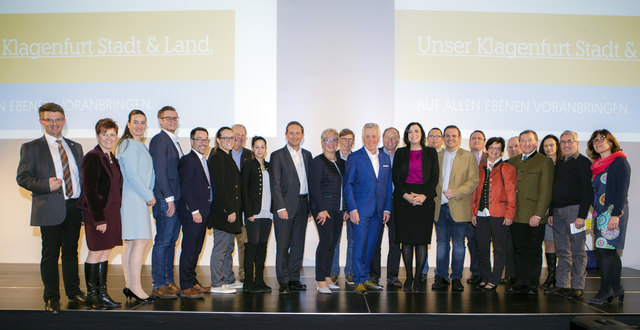 (c) 2018 - Politik, Landtagswahl 2018, VP, Zukunftsgesprch Klagenfurt. - Bild zeigt: Kandidaten und Besucher