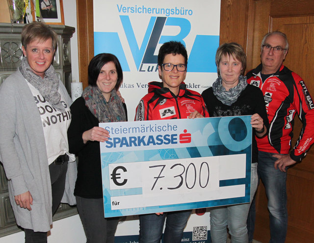 Begegnung mit dem Opfer machte dankbar: Silvia Wabnegg, Martina Kurej, Claudia Müller, Karin U., Günter Müller (v.l.)