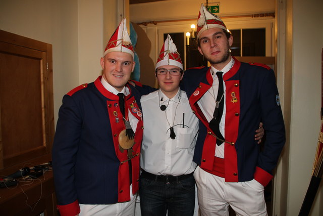 Garde: Christopher und Jakob Fischer mit Martin Pessl.