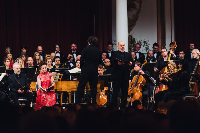 Eindrucksvoll: Die Haydn Philharmonie unter der Leitung von Nicolas Altstaedt, der Wiener Kammerchor und die Solisten Mark Padmore, Florian Boesch und Christina Landshammer | Foto: Esterhazy/Josef Siffert
