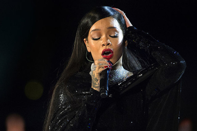 Rihanna übertrumpft Kylie Jenner | Foto: Rihanna_concert_in_Washington_DC