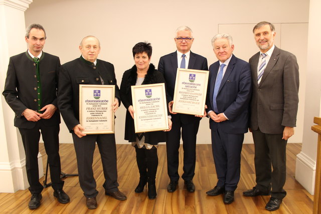 Peter Zieher, Franz Huber, Helga Zachl, Manfred Hadinger, Josef Pühringer und Martin Gschwandtner (v.l.).