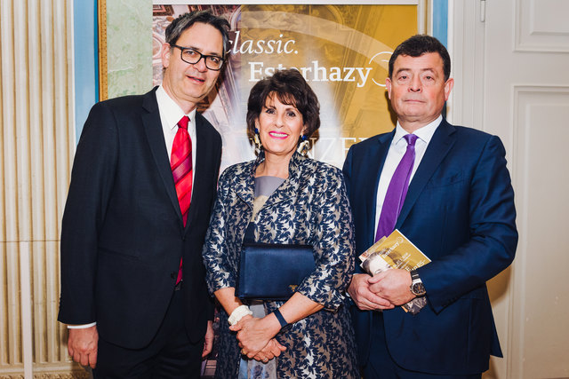 Andreas Richter (künstlerischer Leiter von classic.Esterhazy), Agnes und Stefan Ottrubay | Foto: Esterhazy/Josef Siffert