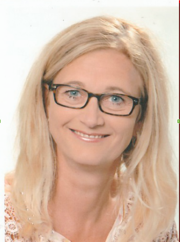 Astrid Stallinger leitet den Workshop in Aigen-Schlägl.