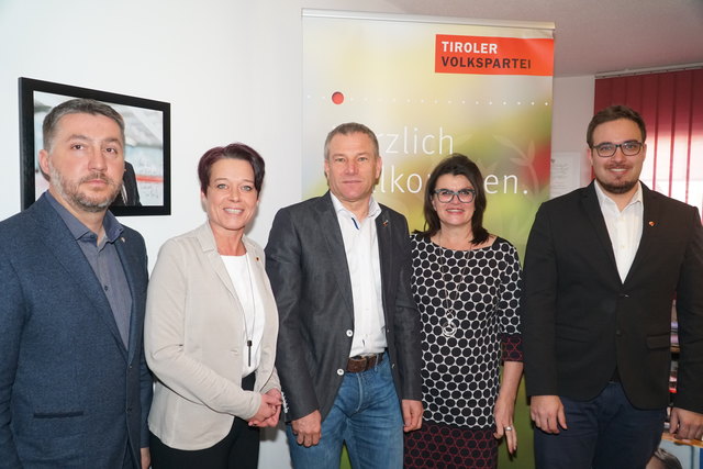 Das ÖVP-Bezirksteam: Zangerl, Ledl-Rossmann, Eberle, Pfurtscheller und Winkler (v.l.).