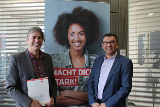 AK-Bezirksstellenleiter Werner Wagnest und Stv.-Direktor Franz Molterer ziehen eine positive Bilanz