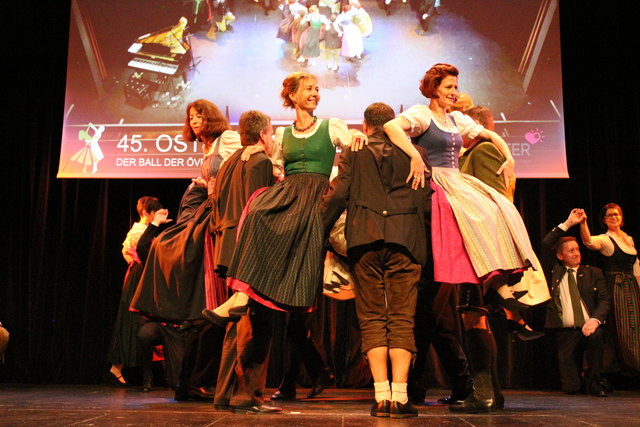 Der Tanz zum Radetzky-Marsch. | Foto: Sofie Thaller