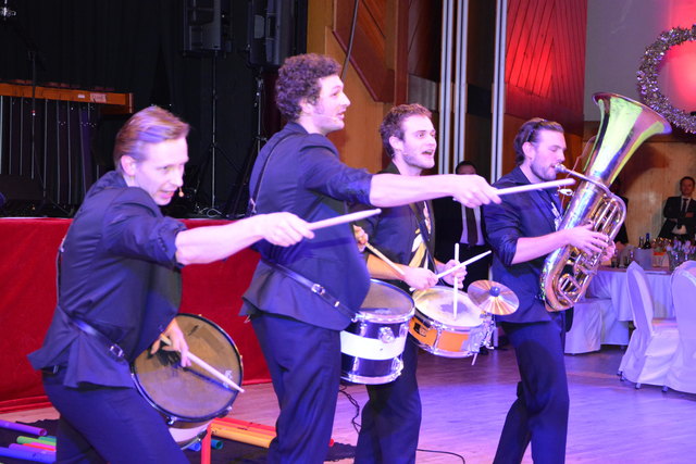 Sie heizten den Ballgästen ordentlich ein: Louie´s Cage Percussion!