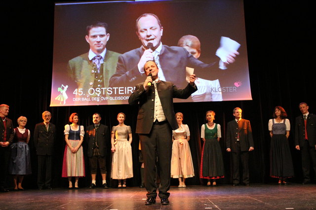 Bürgermeister Christoph Stark bei der Eröffnungsrede. | Foto: Sofie Thaller