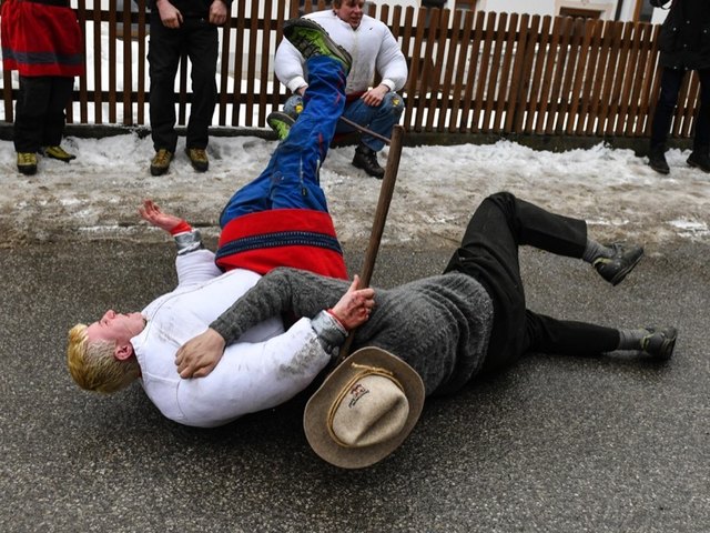 Ein "Ganzes" für den Wampeler wie aus dem Lehrbuch – so wird's gemacht! | Foto: zeitungsfoto.at