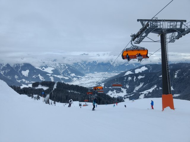 Leogang/Asitz mit Hintergrund Lenzing und das steinerne Meer