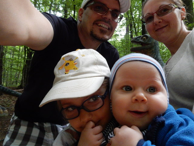 wir haben gar keine Angst vor den Dinosauriers ;-)