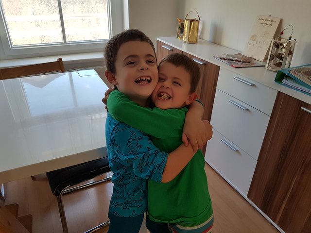 echte Geschwisterliebe 