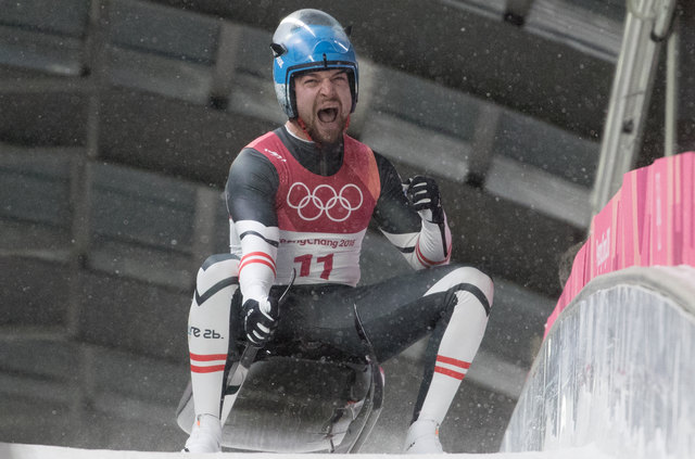 SIEEEG! Das ist der Rodel-Olympiasieger 2018 in der Sekunde des Triumphs! | Foto: GEPA