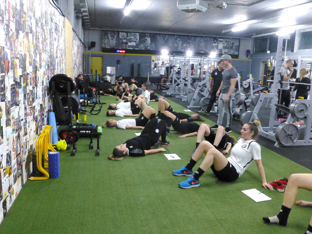 Sondertraining im Fitnessstudio THE FIELD in Fernitz für die Sturm-Damen als Vorbereitung auf die Frühjahrssaison | Foto: mac