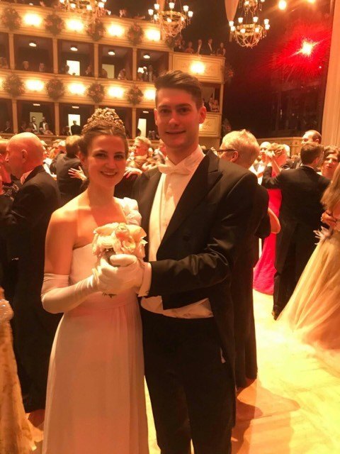 Julia Ruiter und Markus Hegedüs gehörten zu den Debütanten am Opernball. | Foto: privat