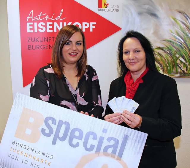 Präsentierten die „BSpecialCard“: LR Astrid Eisenkopf und Sandra Aron von der Werbeagentur Mikscha | Foto: LMS