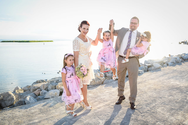 Das ist unser besonderer Familienmomenmt - unsere Hochzeit im Sommer (aufgenommen in Podersdorf am See)