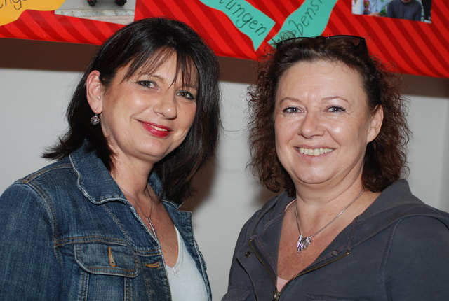 Kochbuch-Autorin Marion Bauernfeind mit Sabine Aicher.