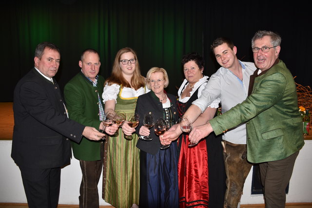 v.l.: Bernhard Karnthaler, Fritz Schadl, Alexandra Böhm, Hannelore Handler-Woltran, Traude Brix, Lukas Döller, Martin Preineder.