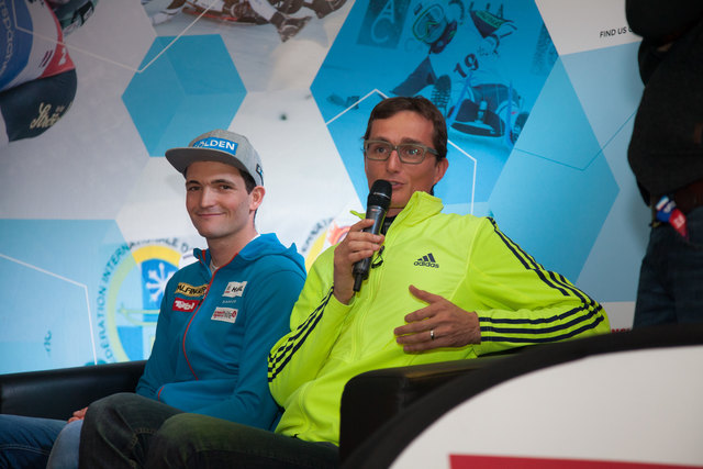 Bei bester Laune: Champion Thomas Kammerlander und Sportdirektor Andreas Castiglioni (rechts). | Foto: BREONIX/Chris Walch