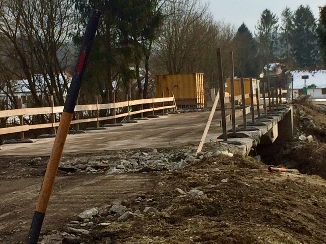 Wegen Arbeiten an Raabbrücke und Mühlbachbrücke ist Neumarkt bis Mitte Mai nur via St. Martin/Raab oder Ungarn erreichbar. | Foto: Anna Kaufmann