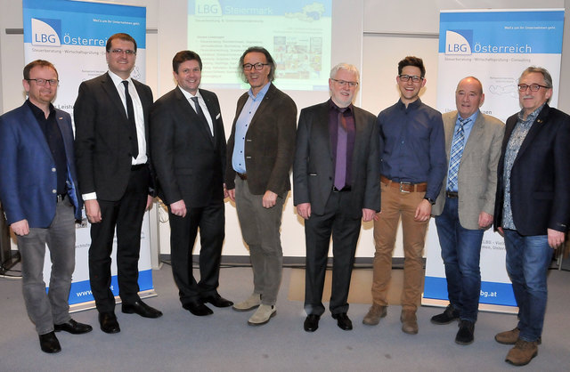 Harald Haidler, Thomas Klikovics, Norbert Zefferer, Erhard Lausegger, Wilhelm Gohay, Stefan Wasmer, Helmut Blaser, Friedrich Drobesch (v. l.). | Foto: LBG Österreich