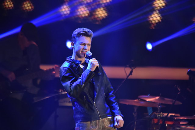 Christian performt in Lederhosen bei den Blind-Auditions. | Foto: SAT.1/André Kowalski