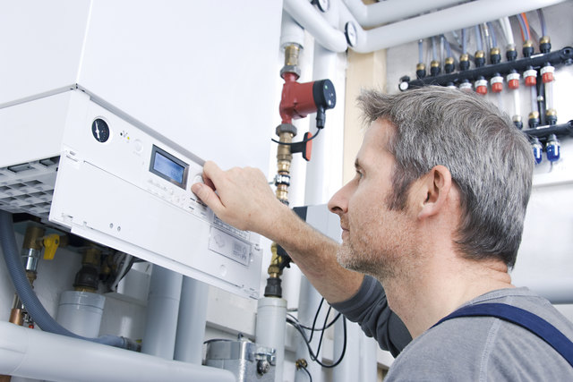 Mit der Bodenheizung hat man auch die Möglichkeit zu kühlen, empfehlenswerter ist jedoch die Deckenkühlung. | Foto: MEV Verlag GmbH