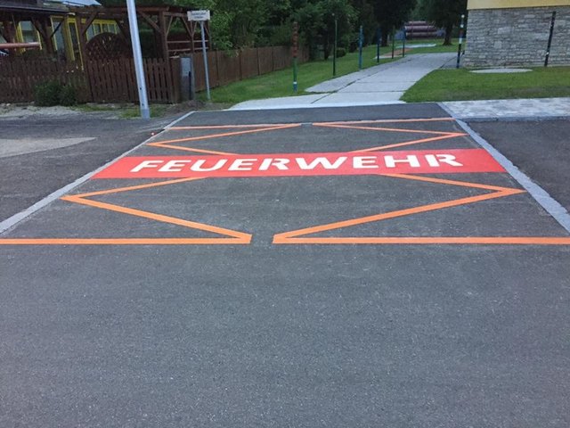 Bei IES GmbH & Co KG kümmert man sich um Bodenmarkierungen. | Foto: privat