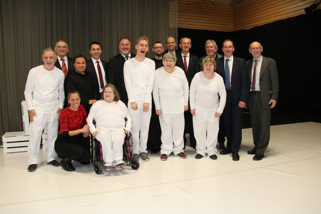 Premierenbild mit Bischof Wilhelm Krautwaschl | Foto: Barmherzige Brüder