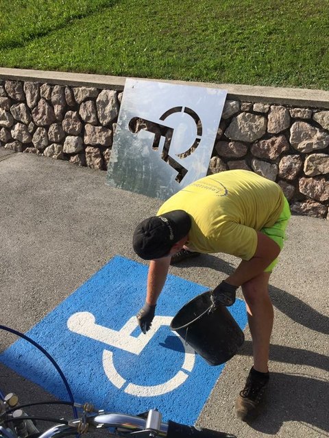 Bei IES GmbH & Co KG kümmert man sich um Bodenmarkierungen. | Foto: privat