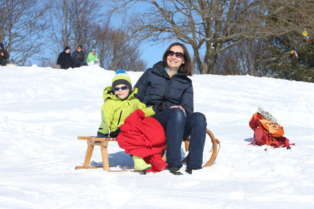 Julian und seine  Mutter Elisabeth genossen das sonnige Wetter am Gaisberg | Foto: Neumayr