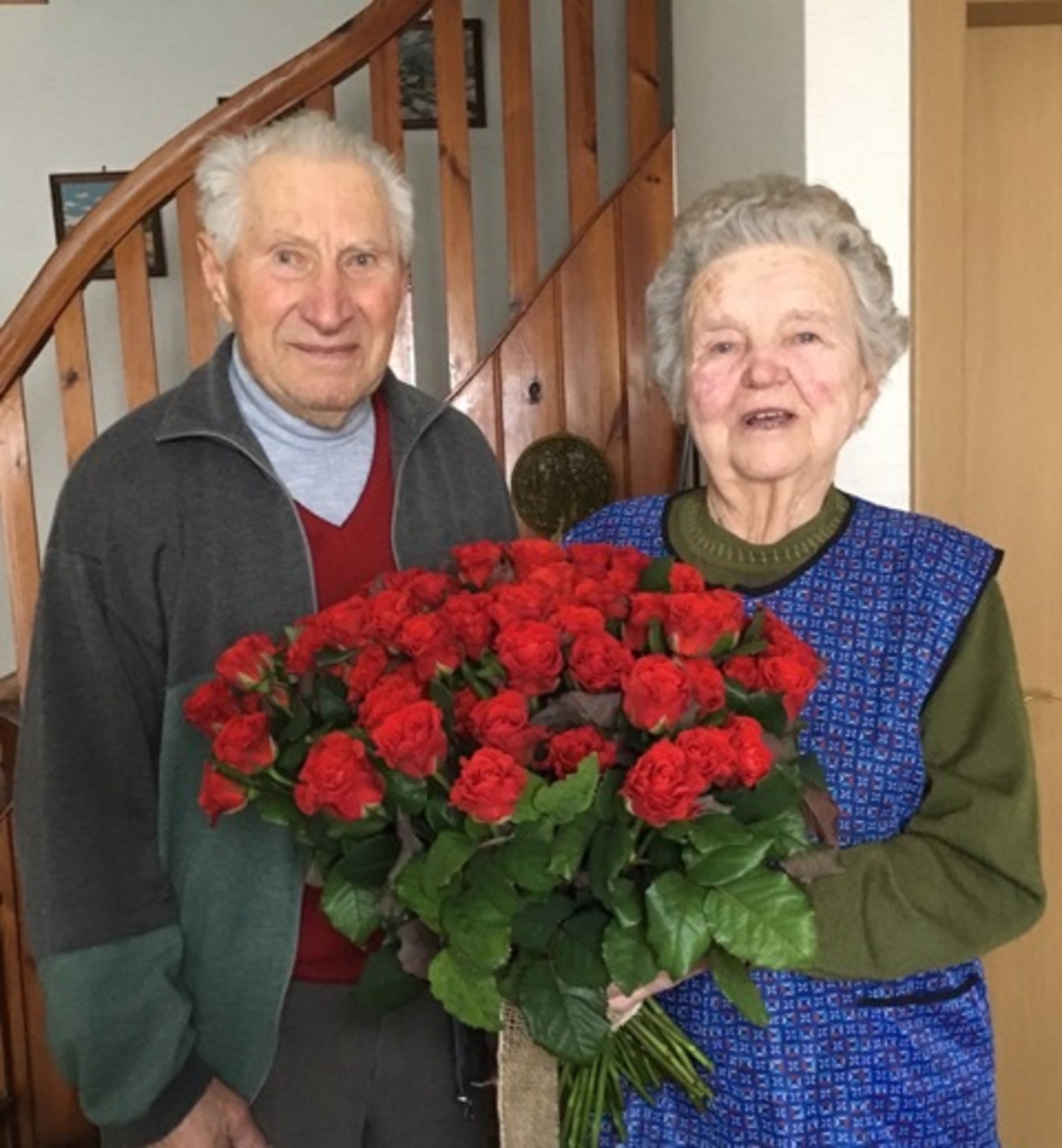 Eiserne Hochzeit in Purbach: Ehefrau mit 65 Rosen überrascht - Eisenstadt