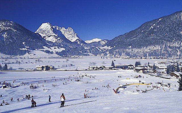 Das kleine Skigebiet in Kirchdorf ist wichtig für den örtlichen Tourismus. | Foto: TVB Kitzbüheler Alpen