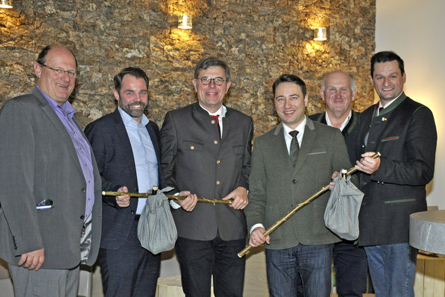 Bürgermeister Aegidius Exenberger, Michael Obermair, Wolfgang Modera, Manfred Haimbuchner, Peter Schoißwohl, Michael Gruber | Foto: GIWOG
