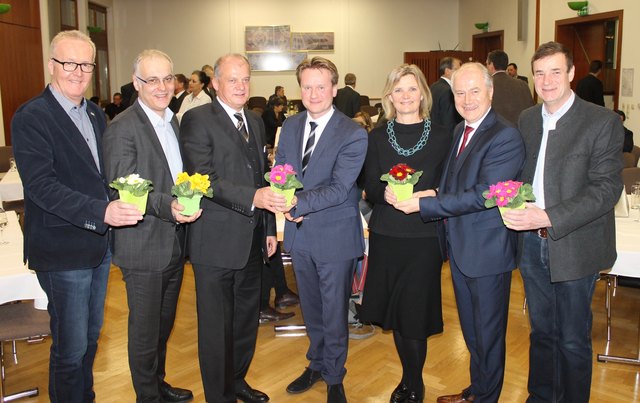 Valentinsempfang in der Brucker Wirtschaftskammer: Franz Gosch, Claus Mittendorfer, Erwin Fuchs, Georg Knill, Susanne Kaltenegger, Hans Seitinger, Fritz Reisinger. | Foto: Reithofer