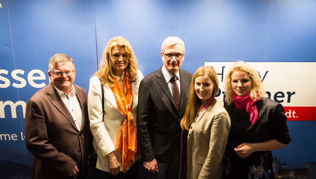 Die neuen Stellvertreter des Stadtparteiobmanns Harald Preuner (Mitte): Peter Bernhofer, Johanna Waldstätten, Martina Jöbstl, Marlene Wörndl | Foto: ÖVP