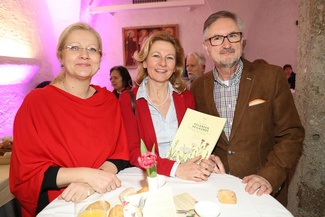 v.l. Martina Gantioler, Heidi Friedberger und Uwe Büttner (Seewald Gruppe) | Foto: Franz Neumayr