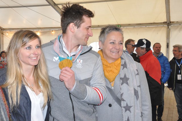 Schnappschuss mit der Familie, leider wurde Mayer abgelenkt