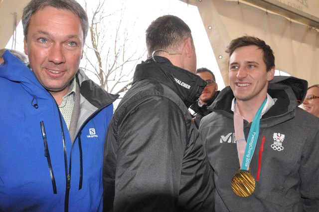 Strobl mit Security und Mayer