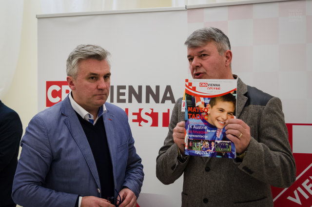 Željko Batarilo (links) im Gespräch mit PTV