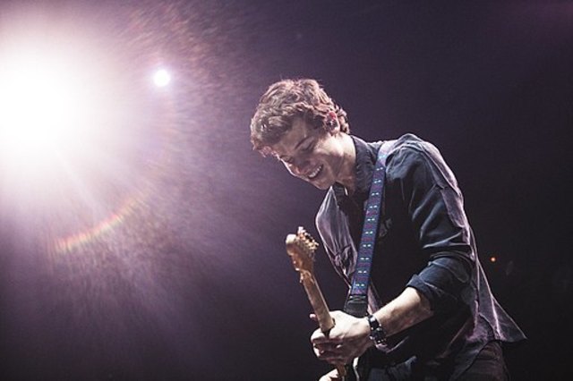 Shawn Mendes erlaubt sich einen Spaß | Foto: Josiah VanDien, wikipedia, CC BY-SA 4.0